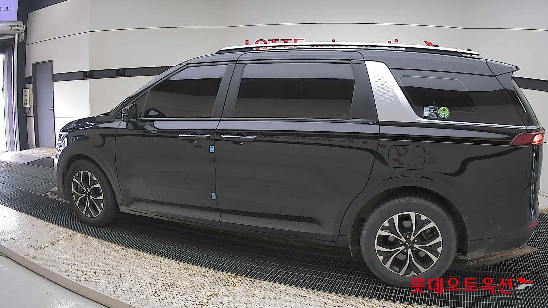 Kia Carnival id 2883655 из Кореи 11