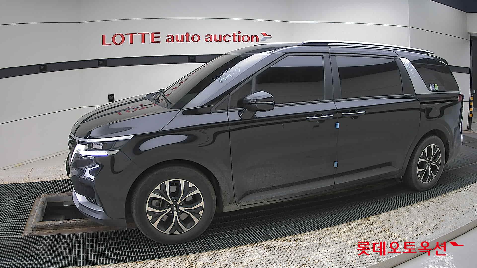 Kia Carnival id 2883655 из Кореи 12