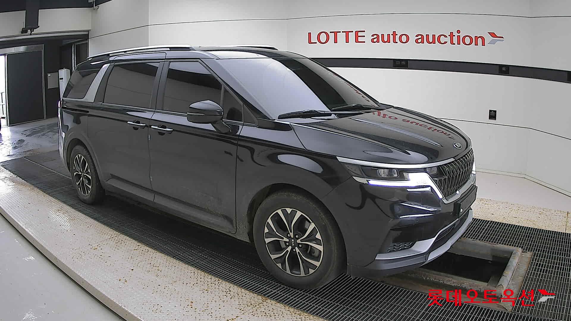 Kia Carnival id 2883655 из Кореи 16