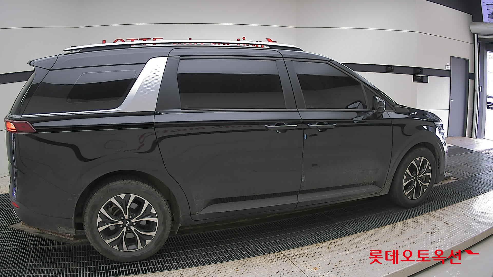 Kia Carnival id 2883655 из Кореи 18