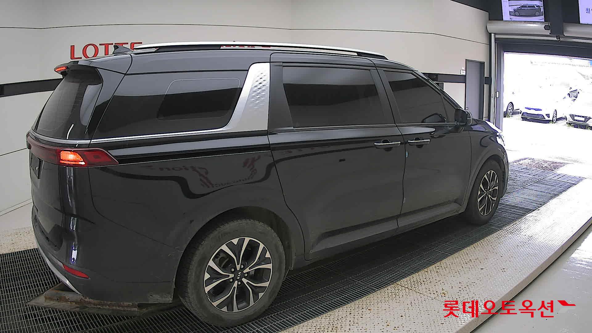 Kia Carnival id 2883655 из Кореи 19