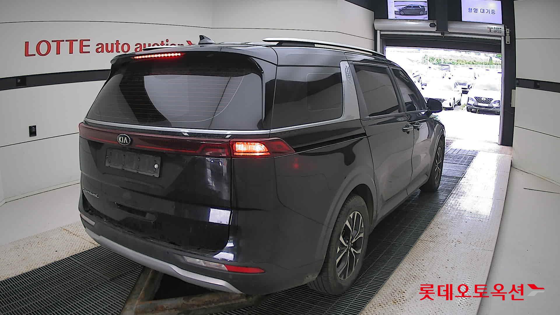 Kia Carnival id 2883655 из Кореи 20