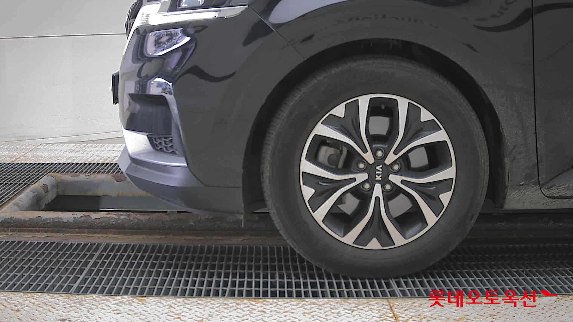 Kia Carnival id 2883655 из Кореи 21