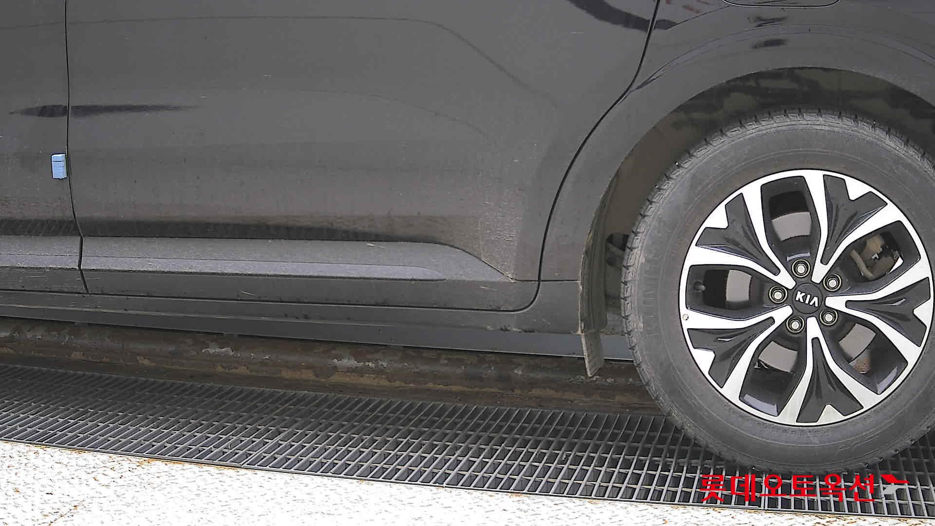 Kia Carnival id 2883655 из Кореи 22