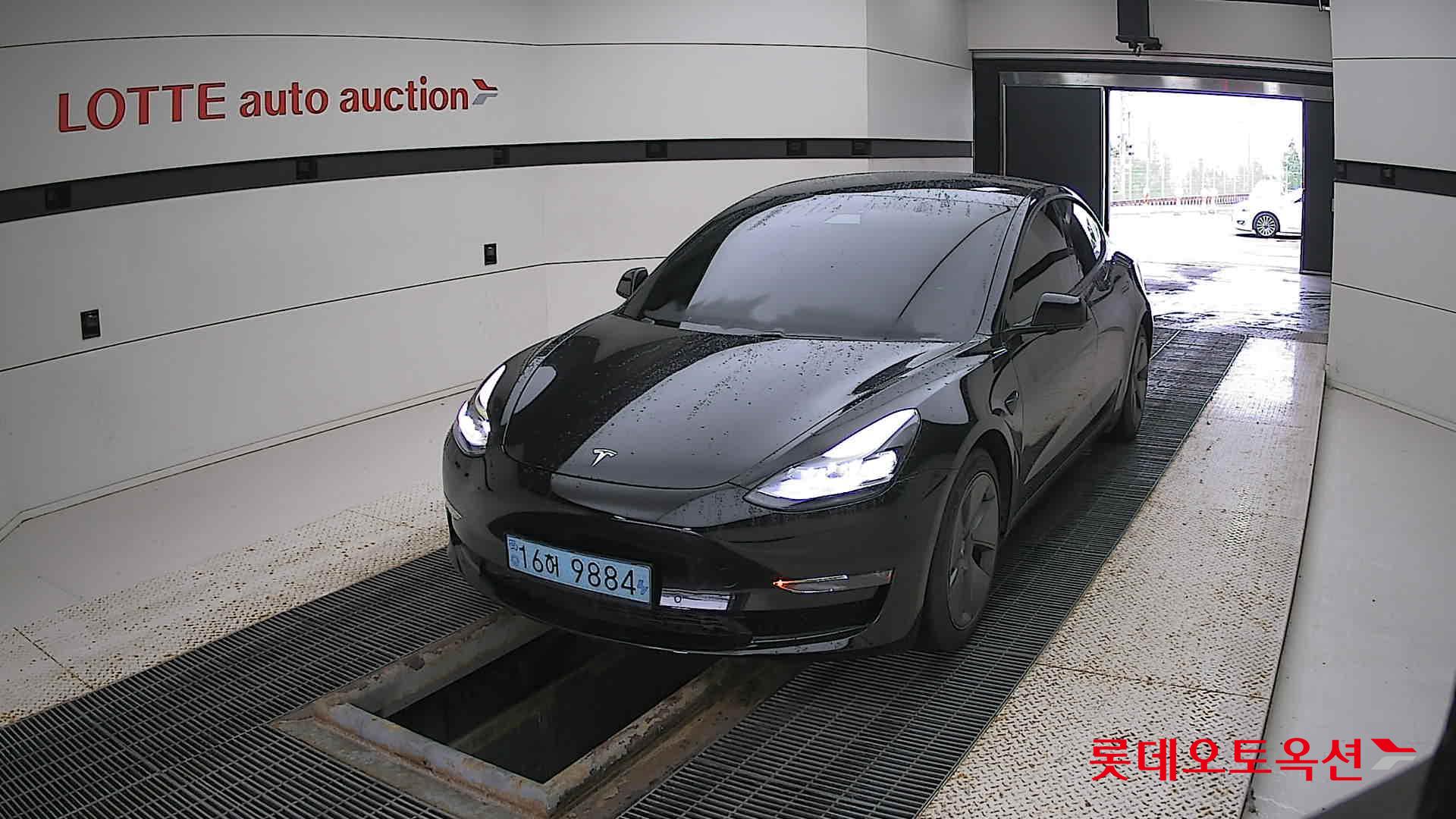 تسلا MODEL 3