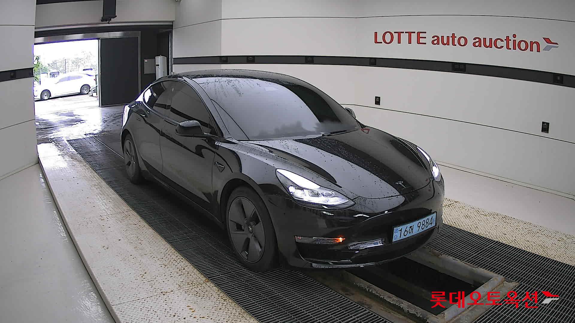 تسلا MODEL 3