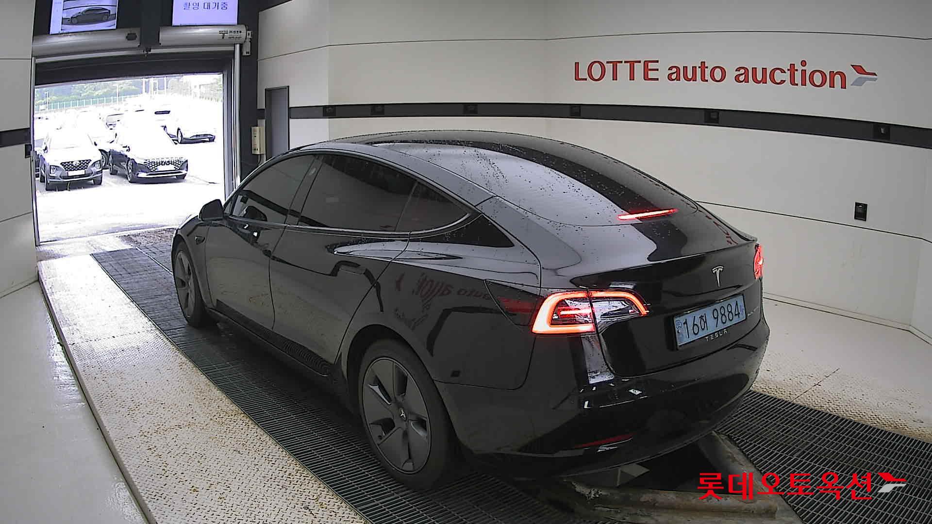 تسلا MODEL 3
