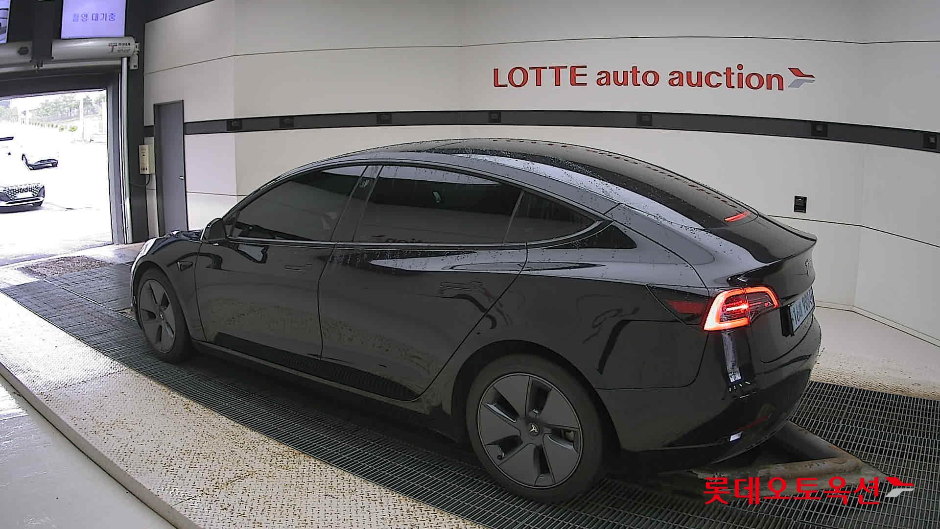 تسلا MODEL 3