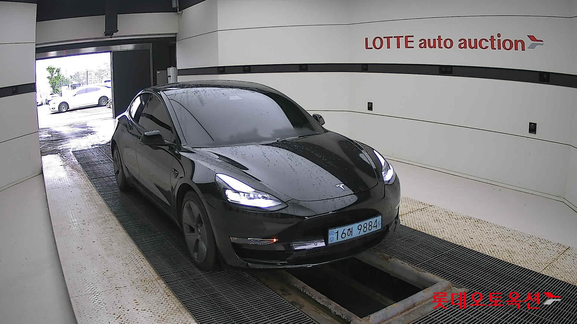 تسلا MODEL 3