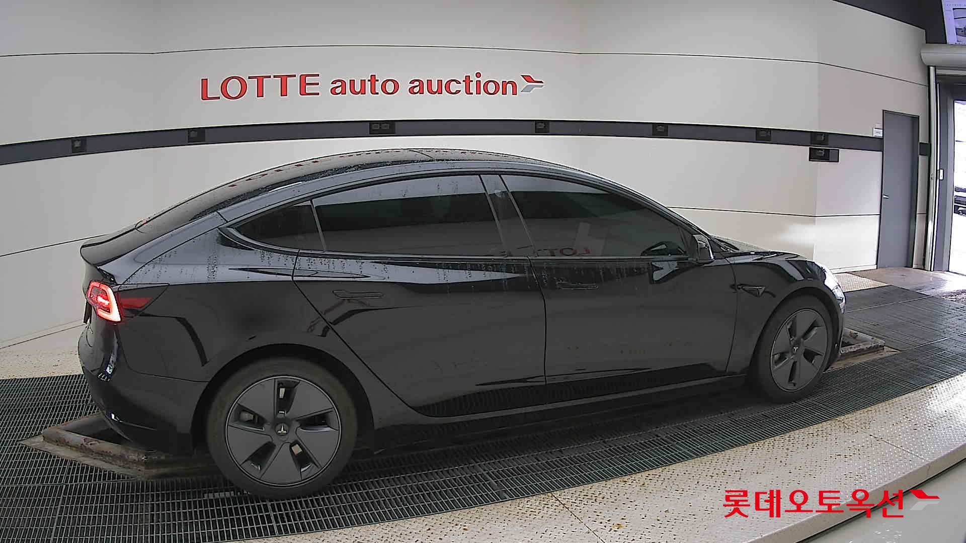 تسلا MODEL 3