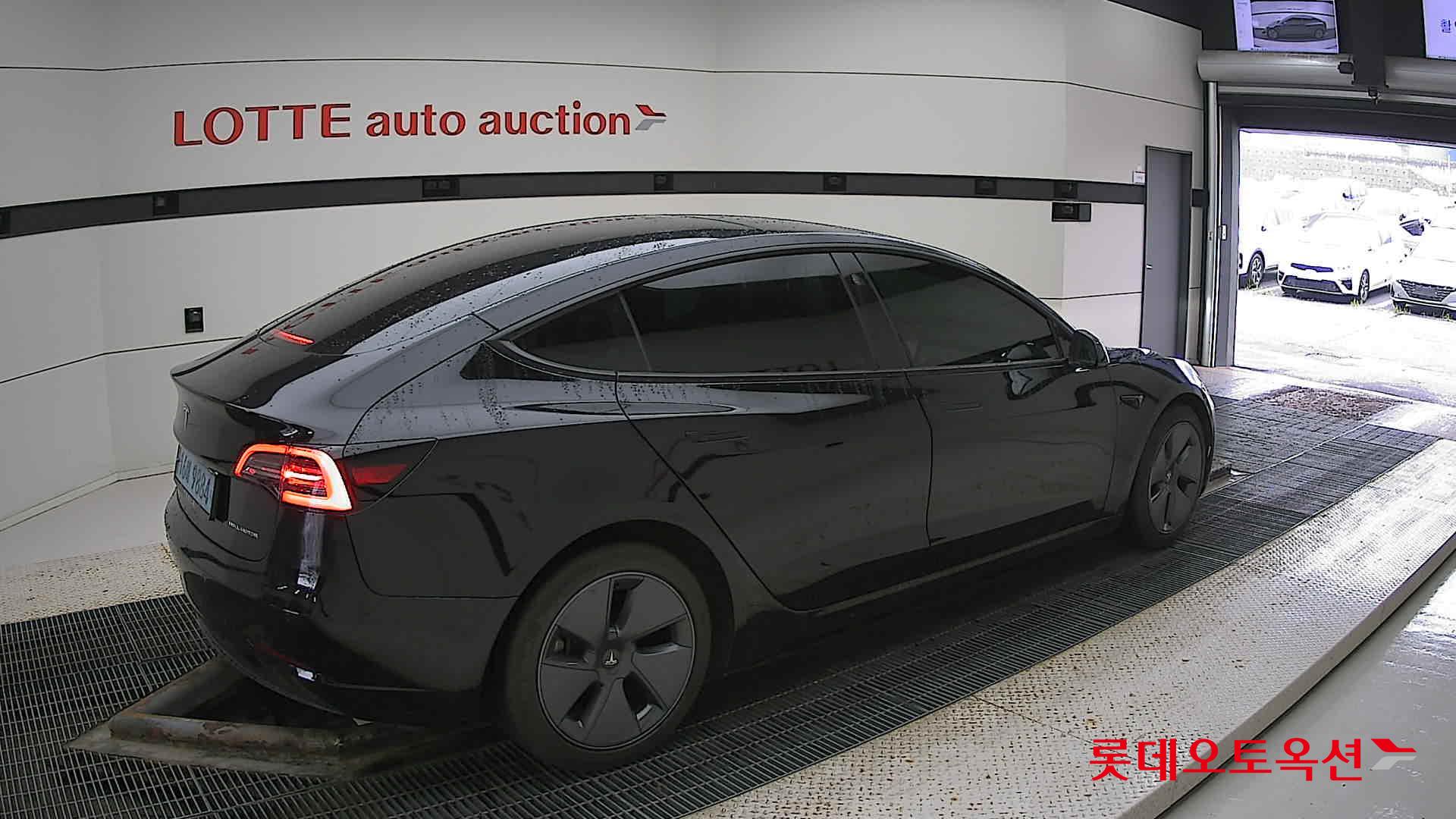 تسلا MODEL 3