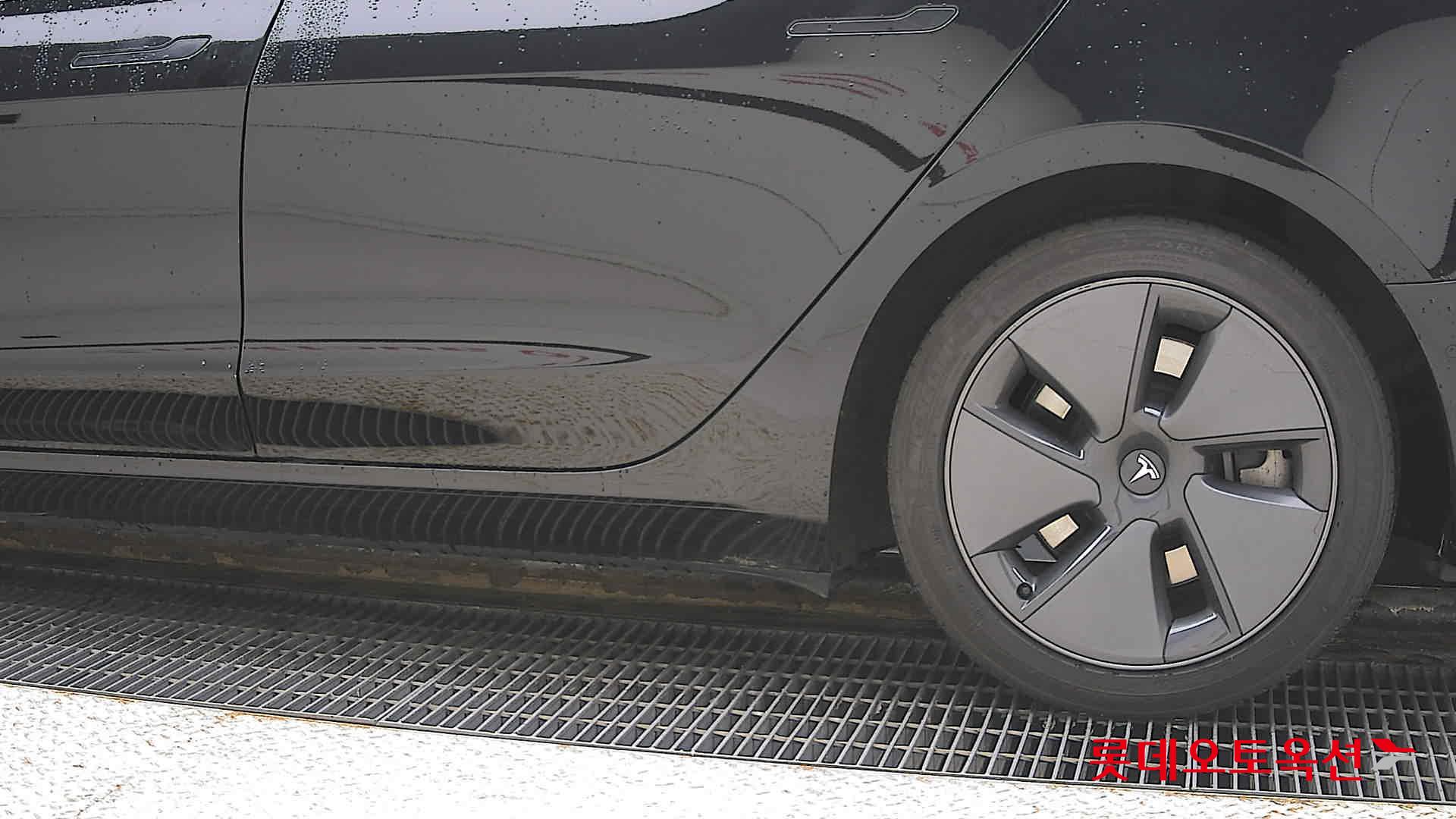 تسلا MODEL 3