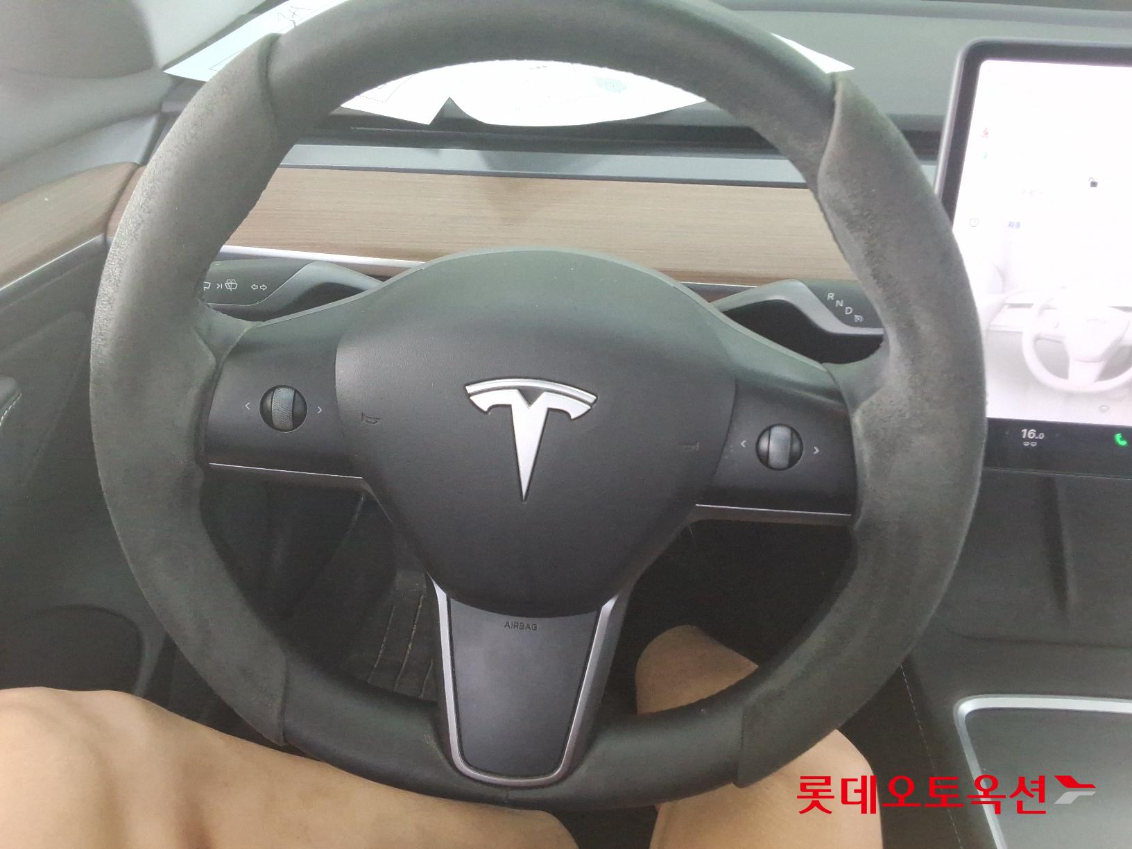 تسلا MODEL 3
