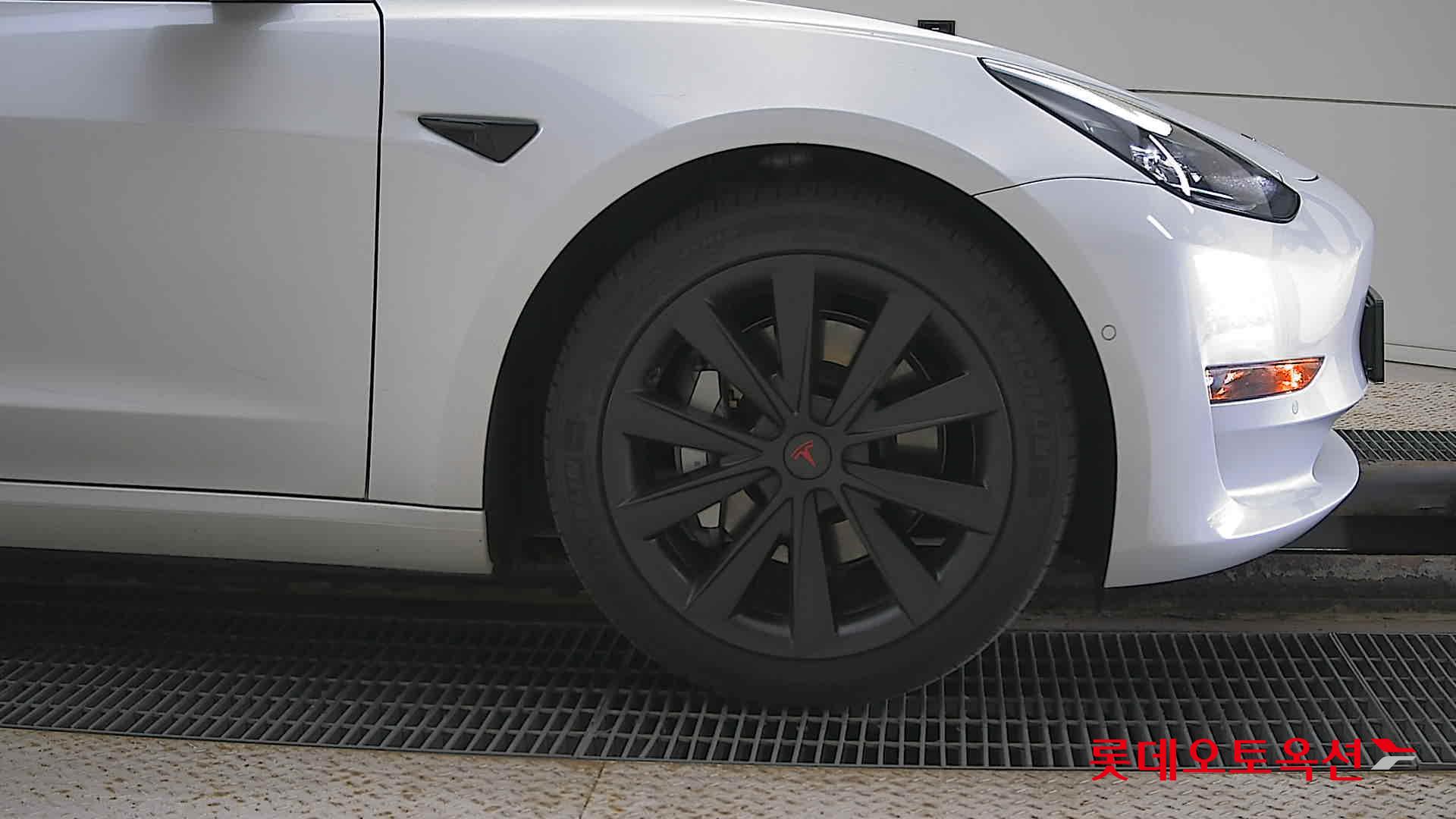 Tesla Model 3 Long Range id 2888889 из Кореи 23