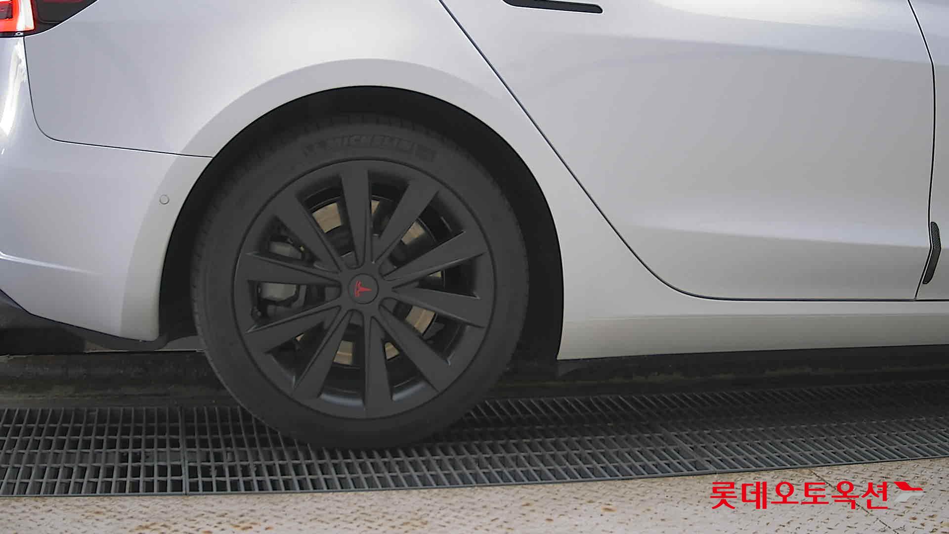 Tesla Model 3 Long Range id 2888889 из Кореи 24