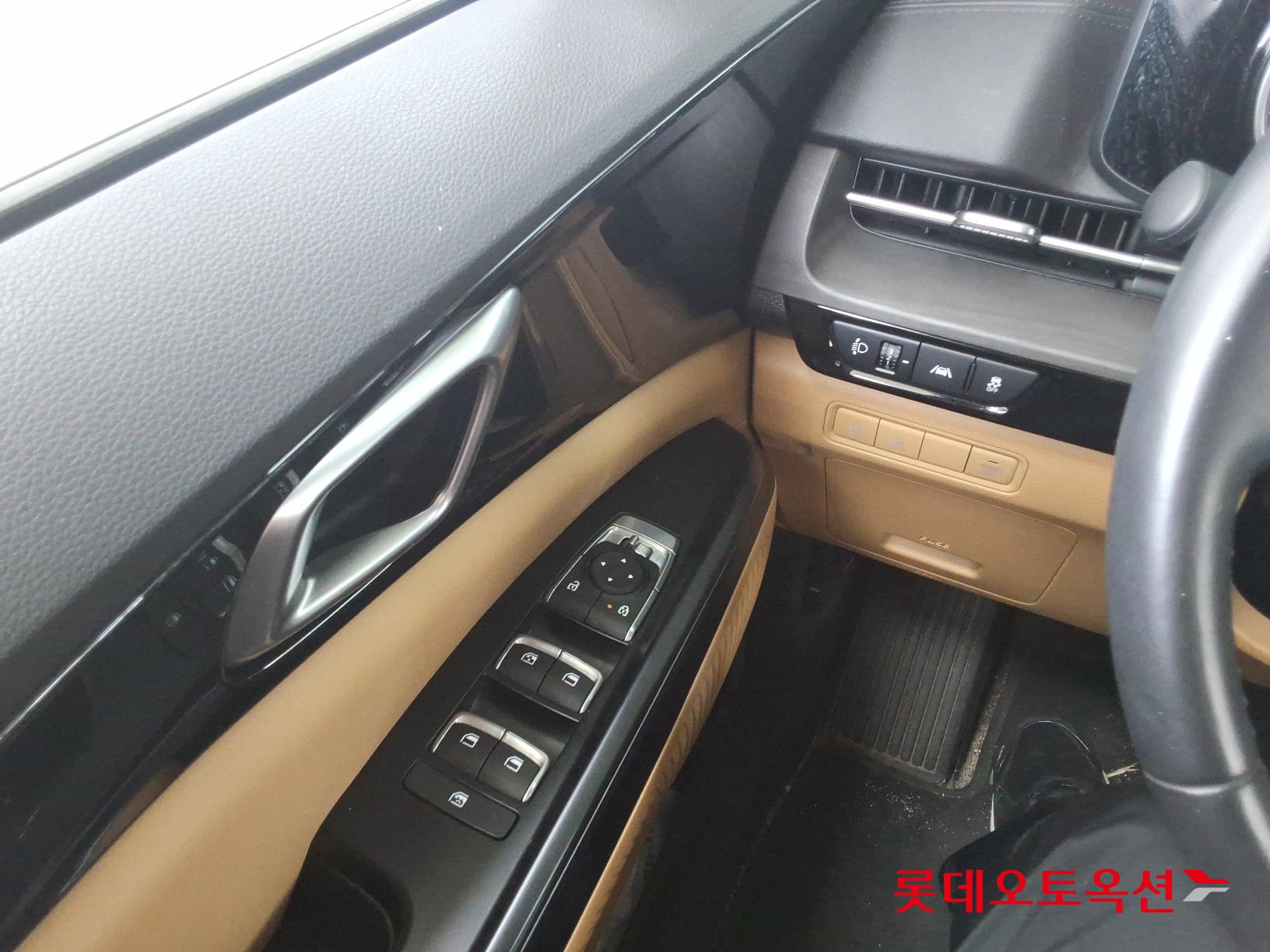 Kia Carnival id 2883689 из Кореи 28