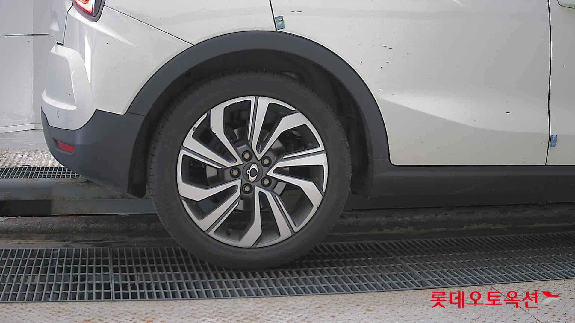 SsangYong Tivoli id 2909905 из Кореи 24