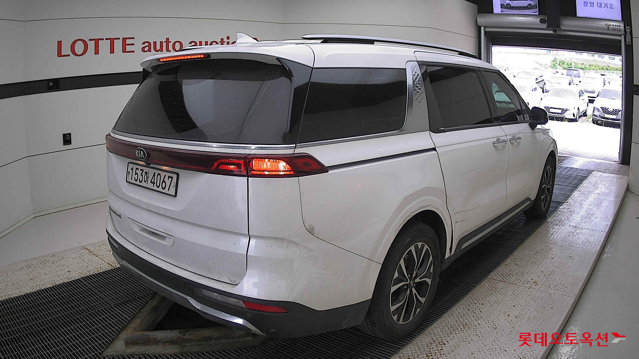 Kia Carnival id 2883686 из Кореи 4