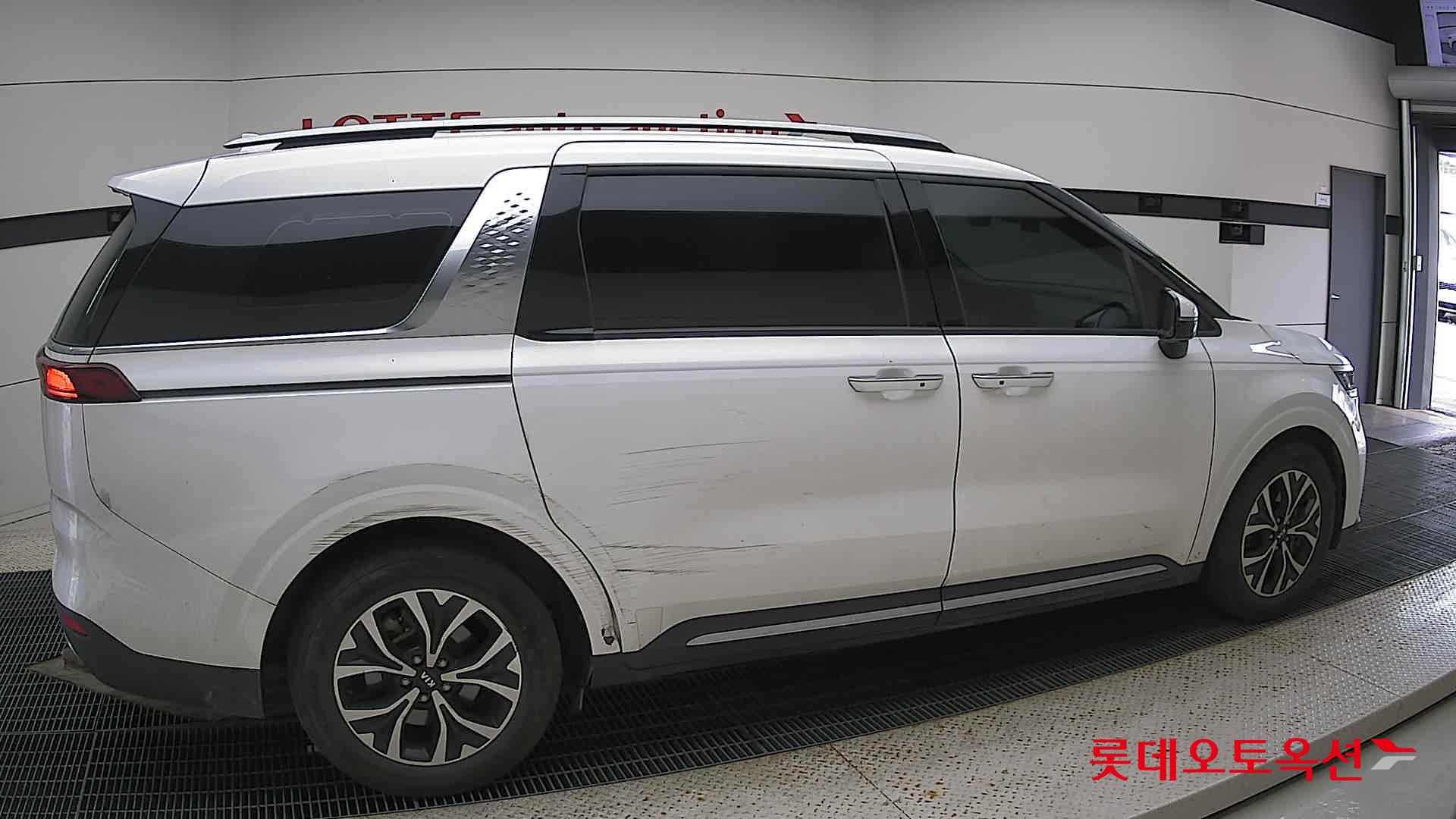 Kia Carnival id 2883686 из Кореи 18