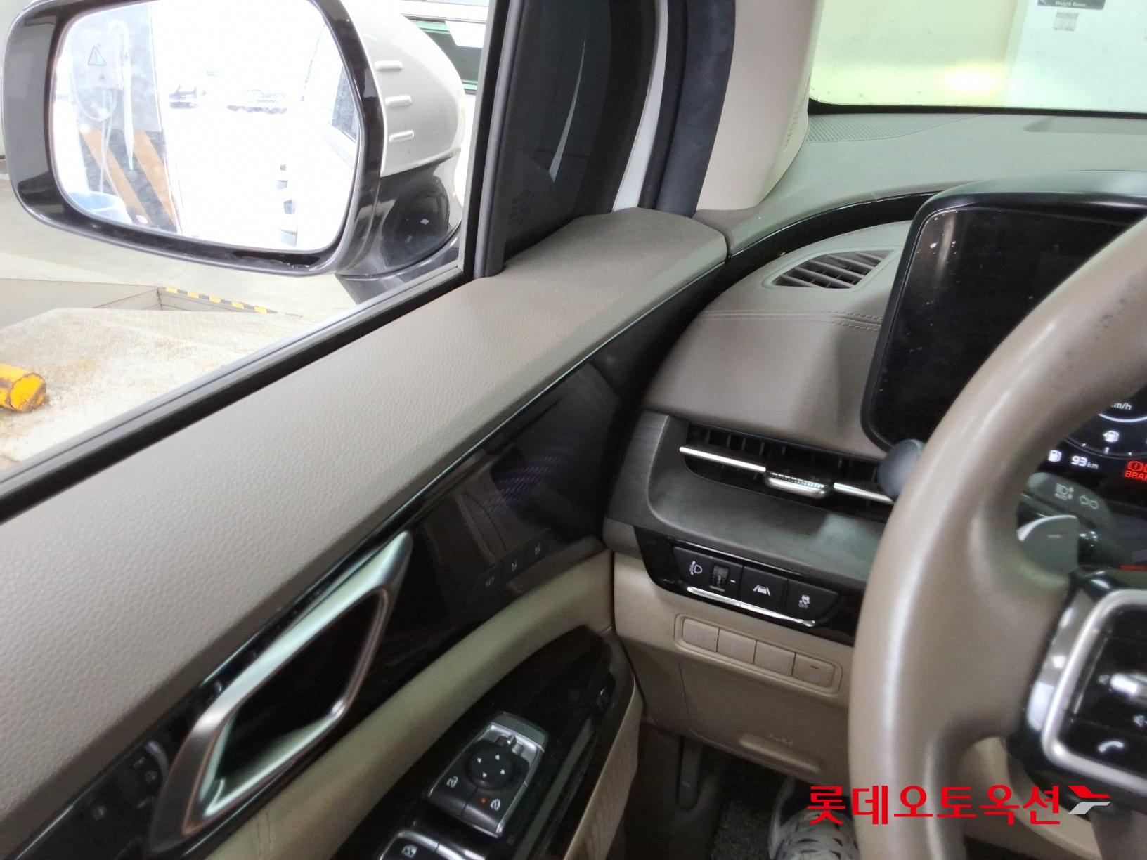 Kia Carnival id 2883686 из Кореи 28