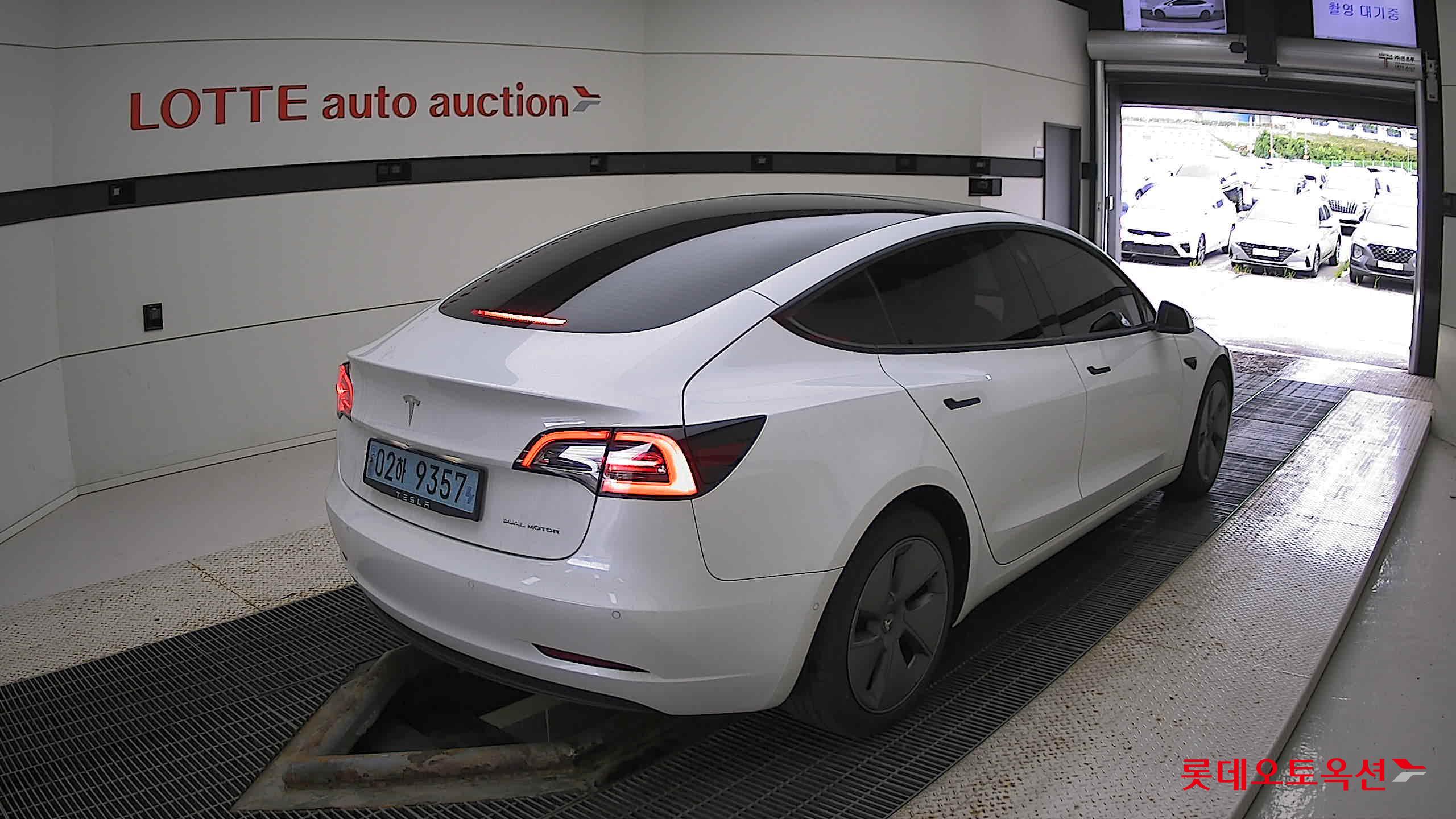 تسلا MODEL 3