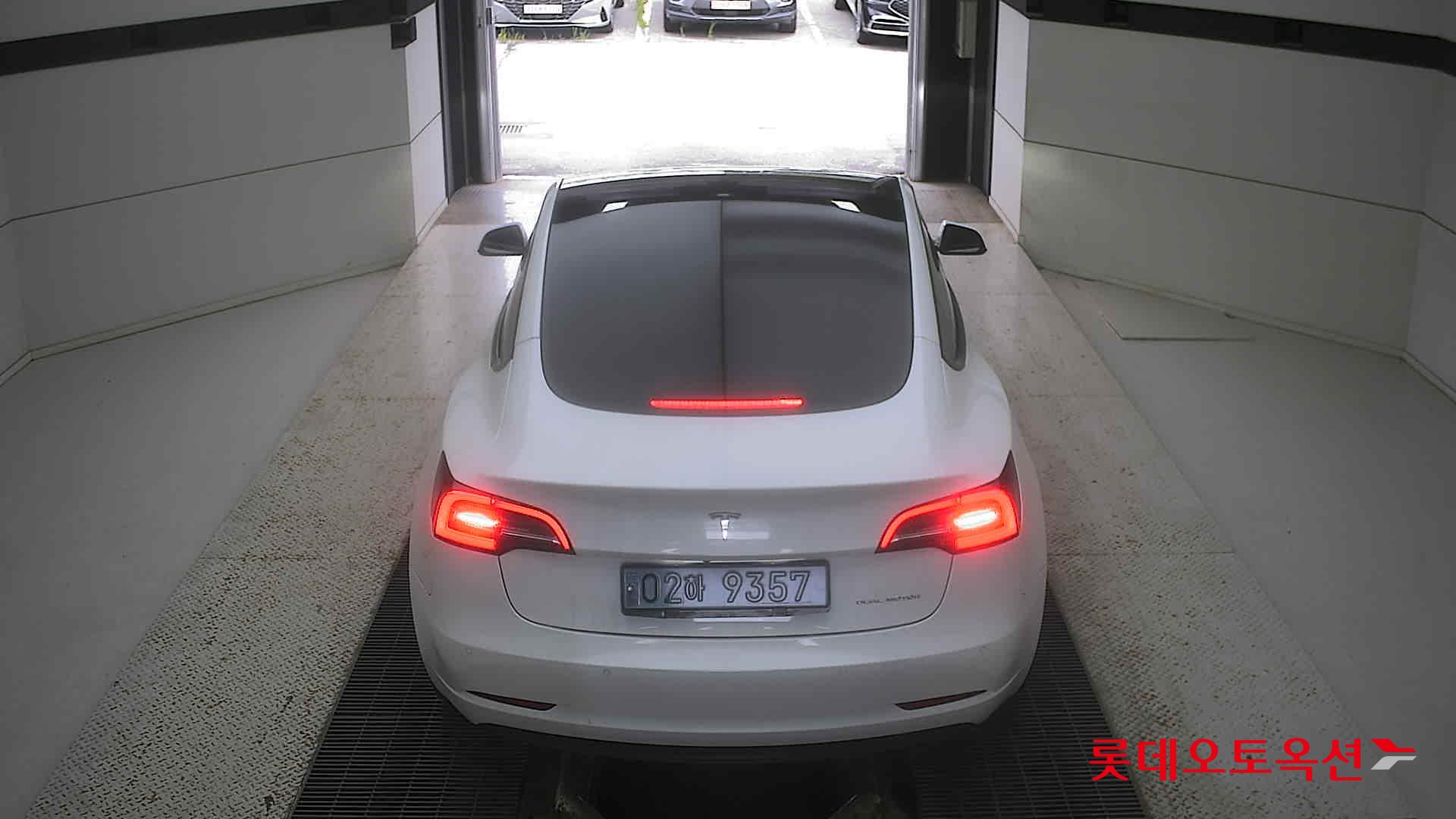 تسلا MODEL 3