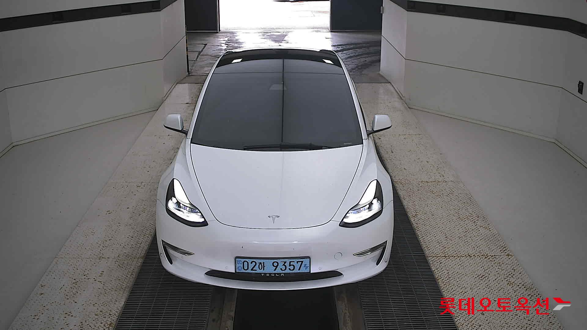 تسلا MODEL 3
