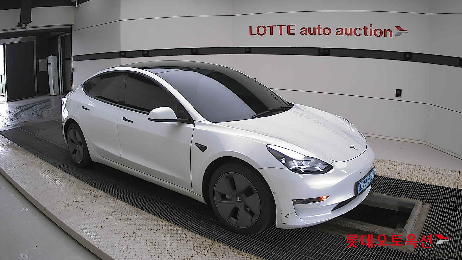 تسلا MODEL 3