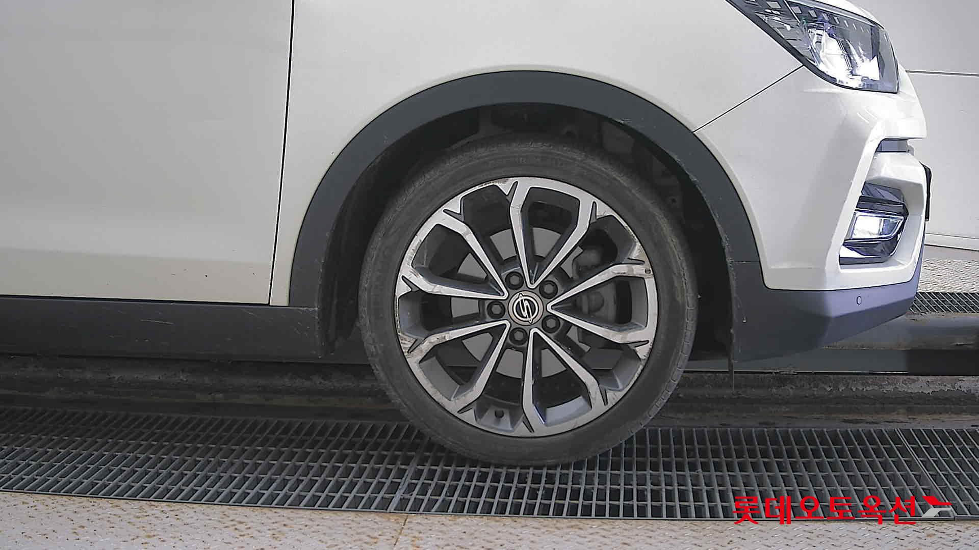 SsangYong Tivoli id 2914813 из Кореи 23