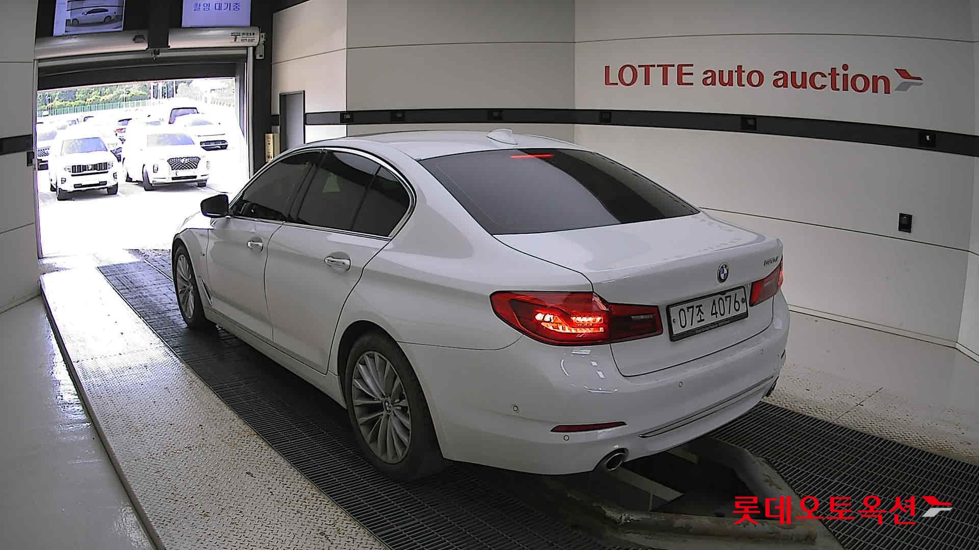 بي ام دبليو 520d الفئة الخامسة