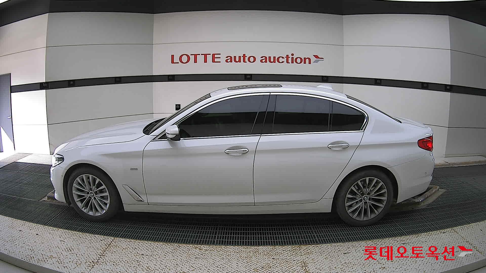بي ام دبليو 520d الفئة الخامسة