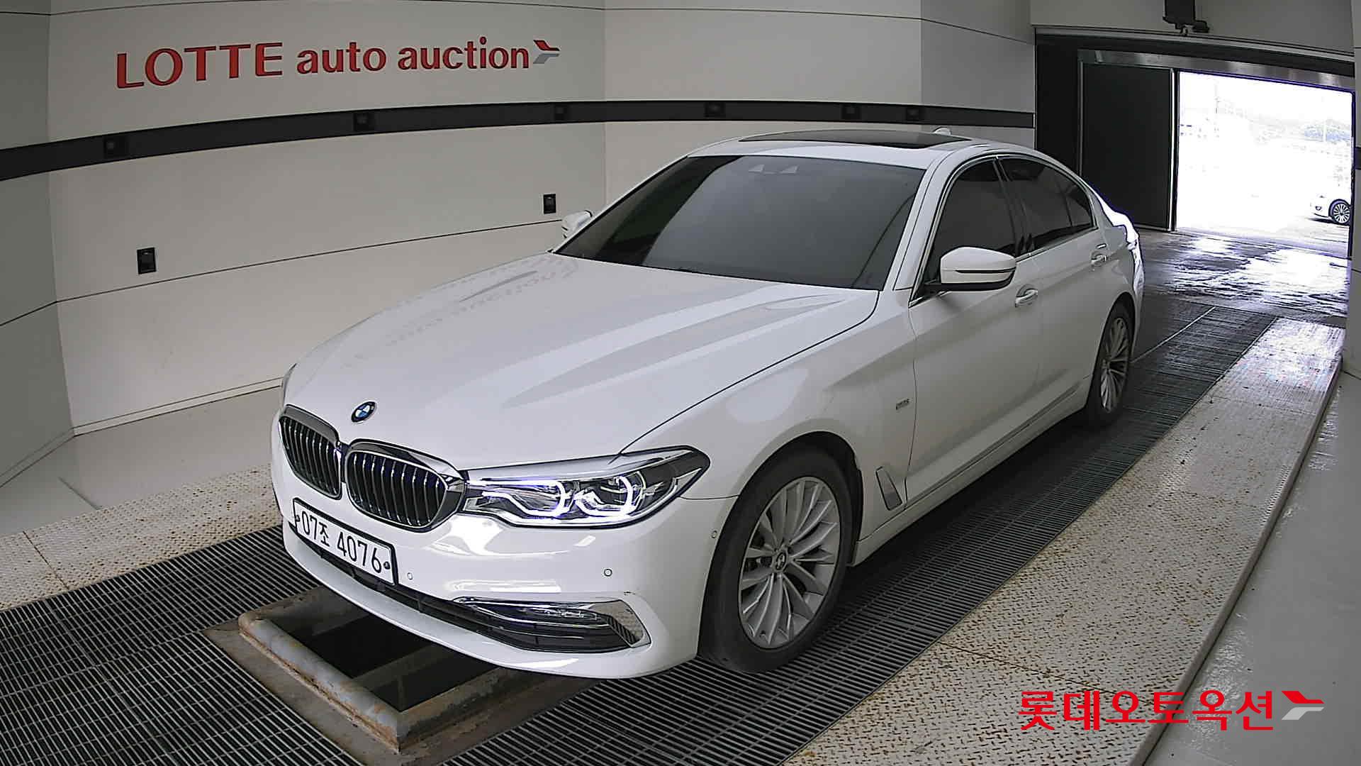 بي ام دبليو 520d الفئة الخامسة