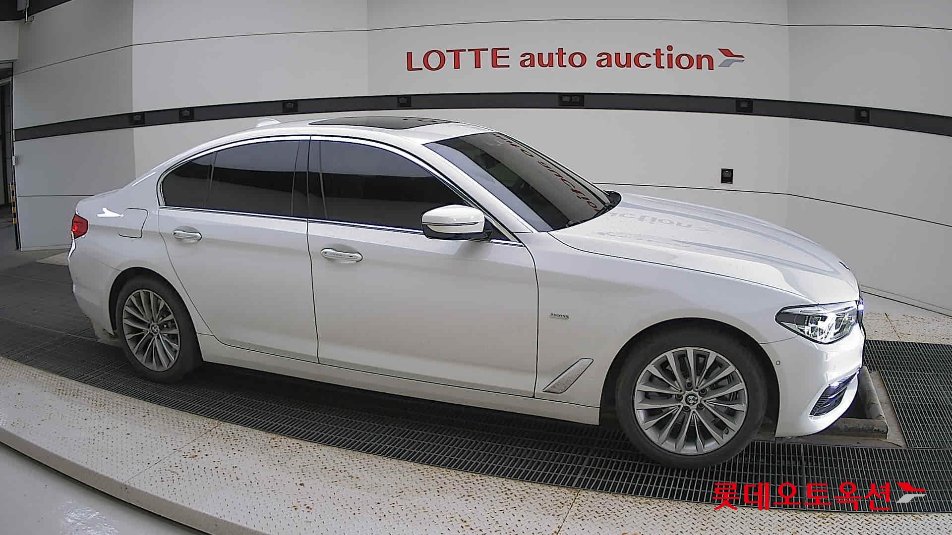 بي ام دبليو 520d الفئة الخامسة