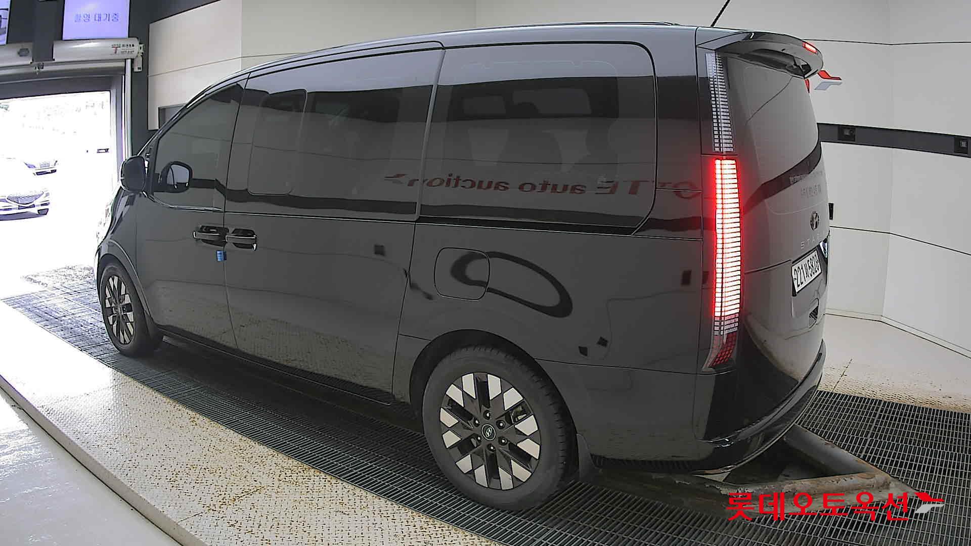 Hyundai Staria Lounge id 2883575 из Кореи 10