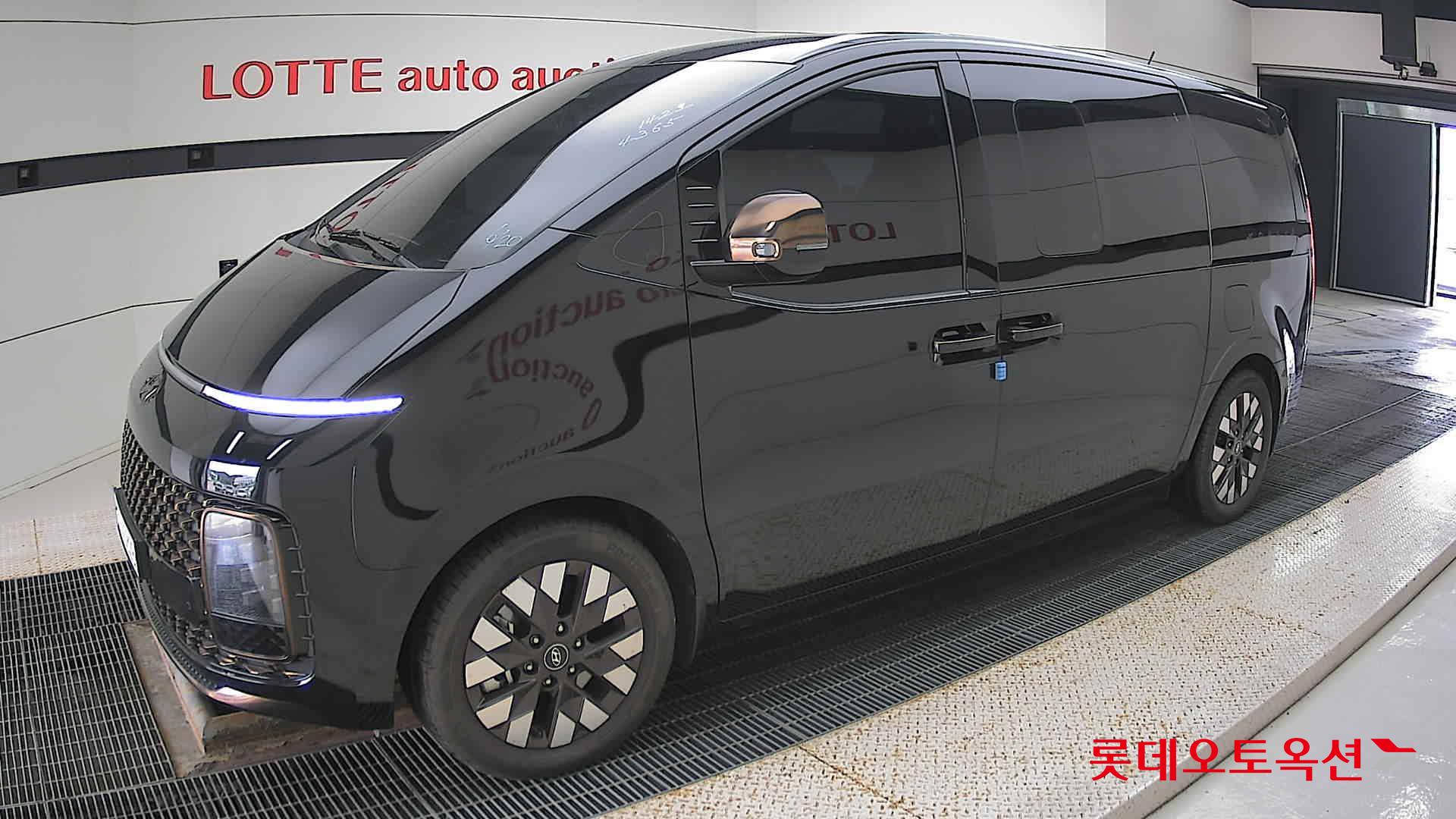 Hyundai Staria Lounge id 2883575 из Кореи 13