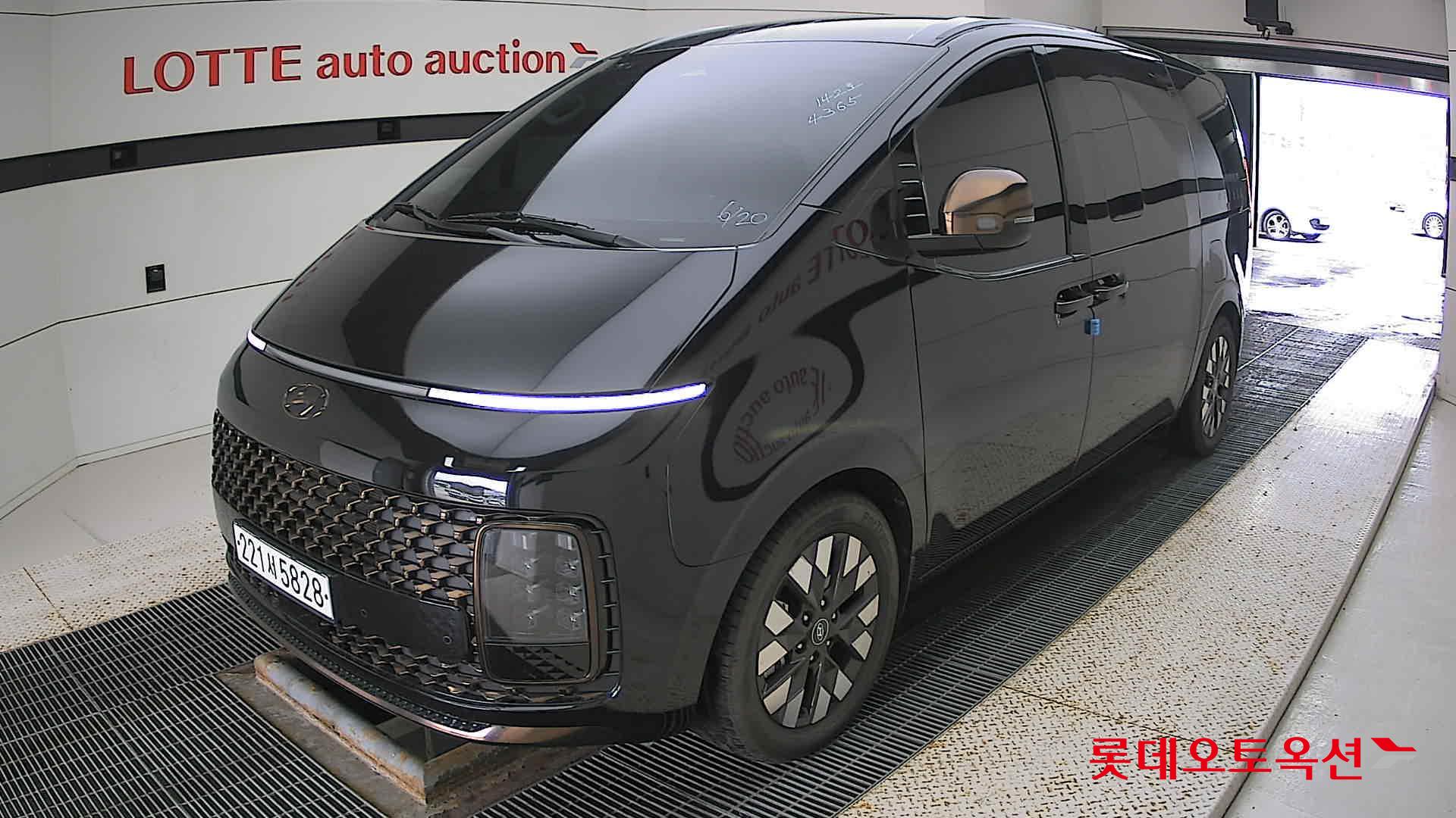 Hyundai Staria Lounge id 2883575 из Кореи 14