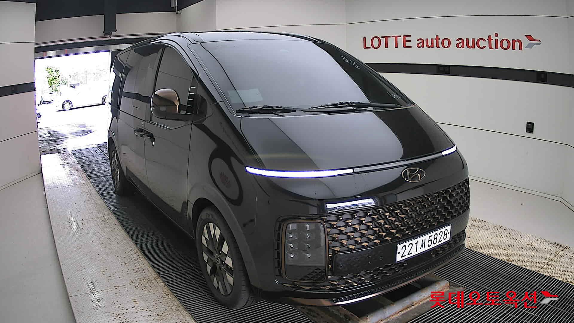 Hyundai Staria Lounge id 2883575 из Кореи 15