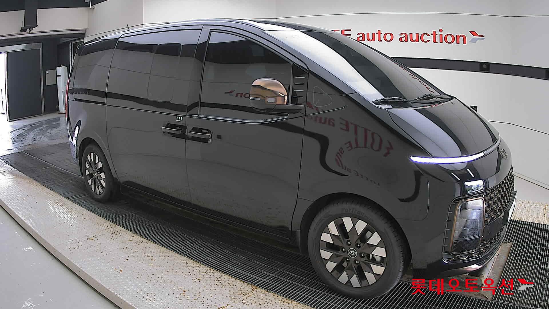 Hyundai Staria Lounge id 2883575 из Кореи 16