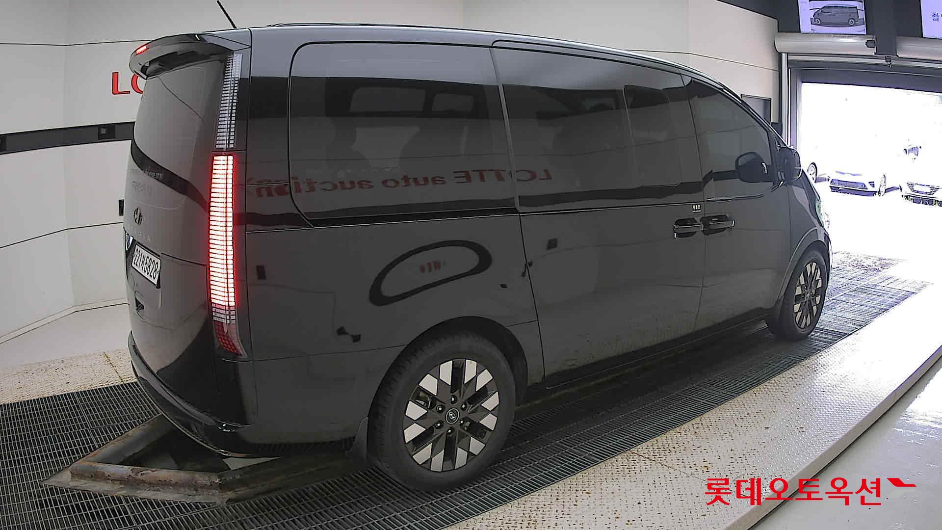 Hyundai Staria Lounge id 2883575 из Кореи 19