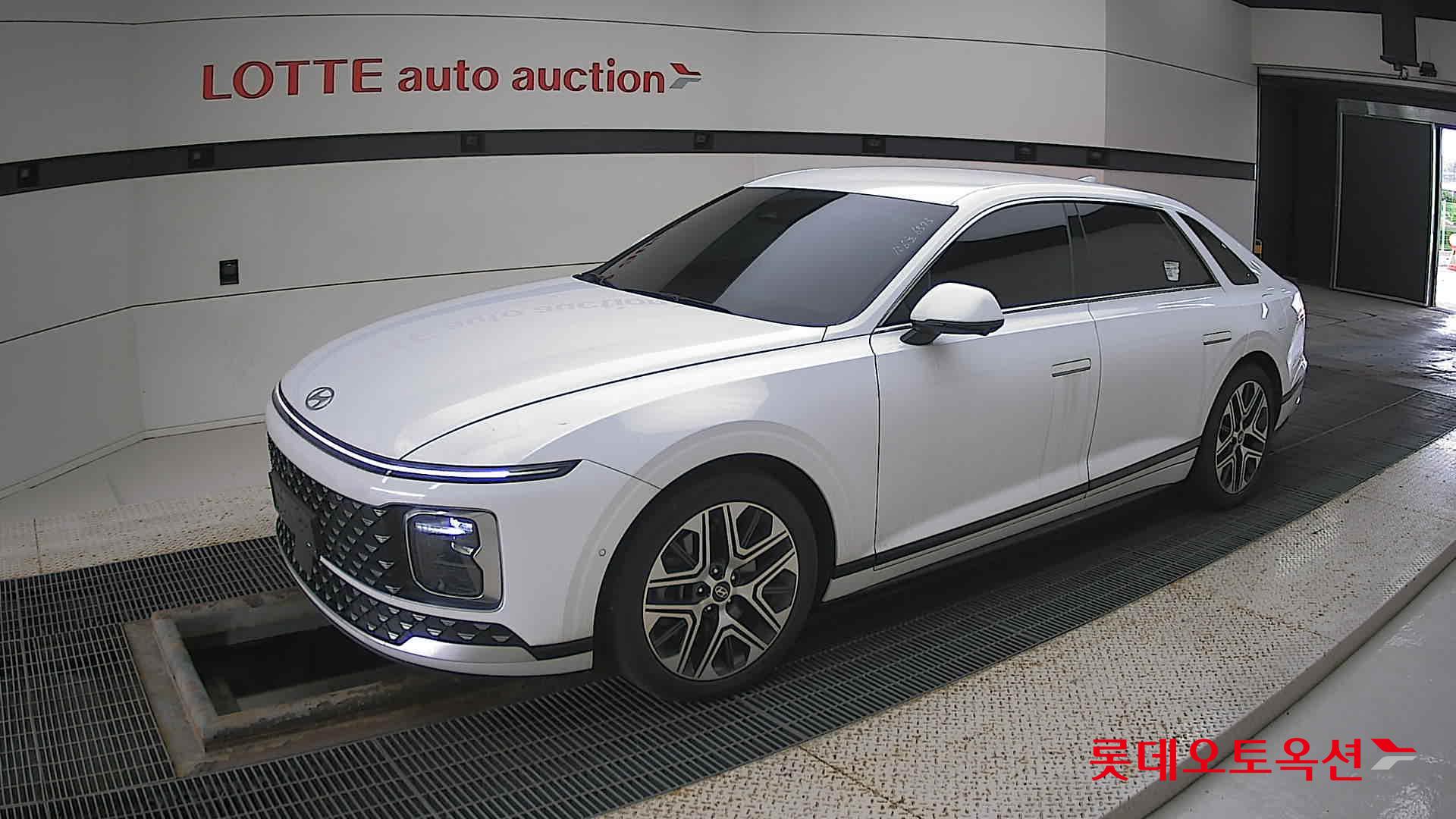 Hyundai Grandeur id 2883612 из Кореи 13