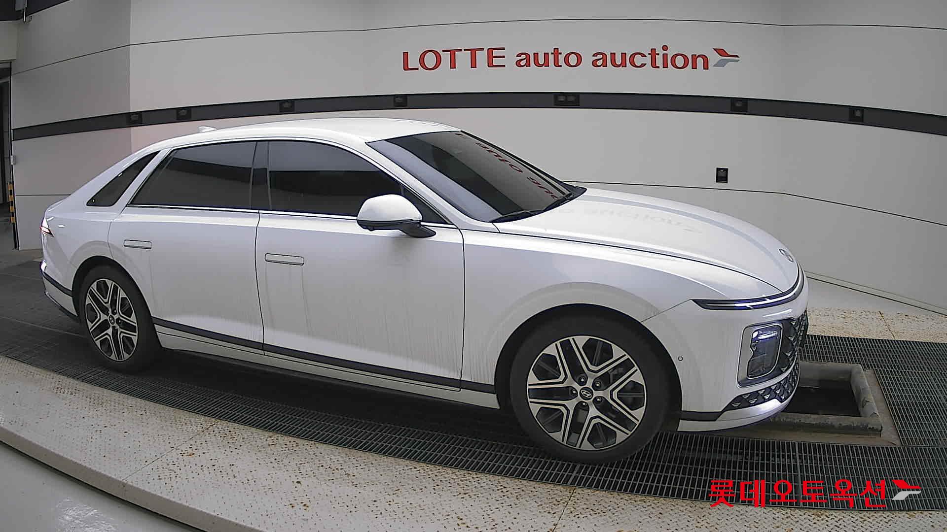 Hyundai Grandeur id 2883612 из Кореи 17