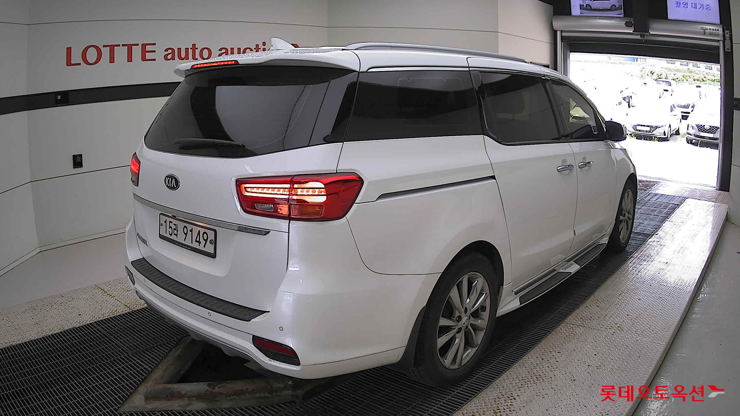 Kia Carnival id 2883643 из Кореи 4