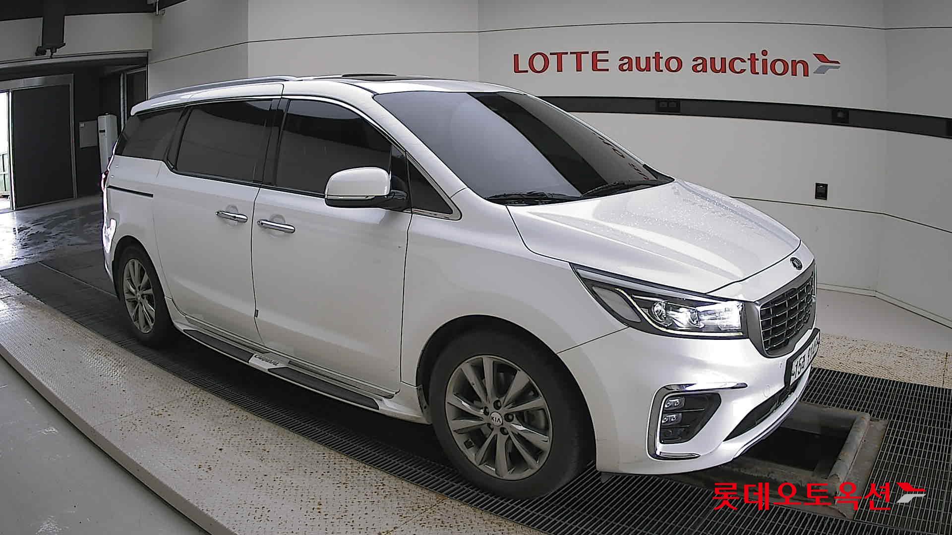 Kia Carnival id 2883643 из Кореи 16