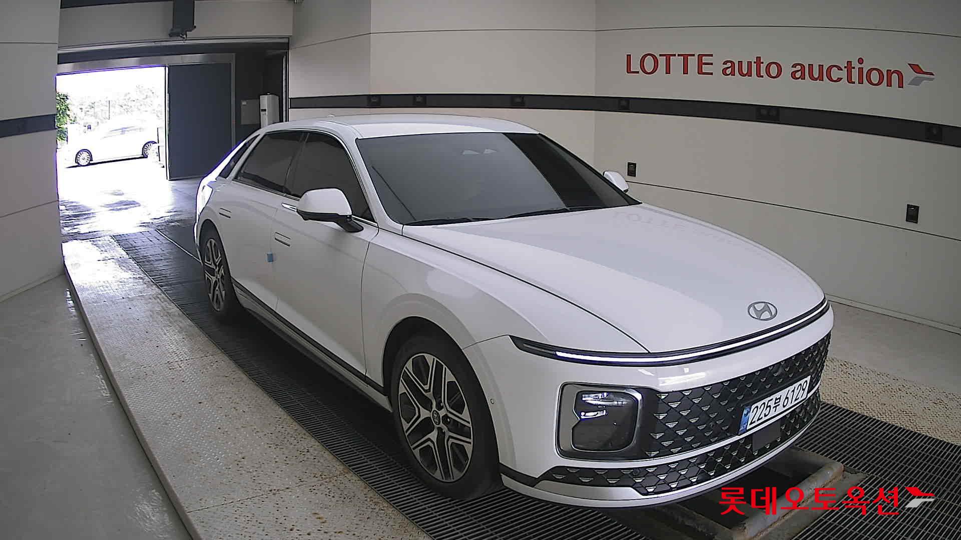 Hyundai Grandeur Hybrid 2025 Белый из Кореи, фото 2