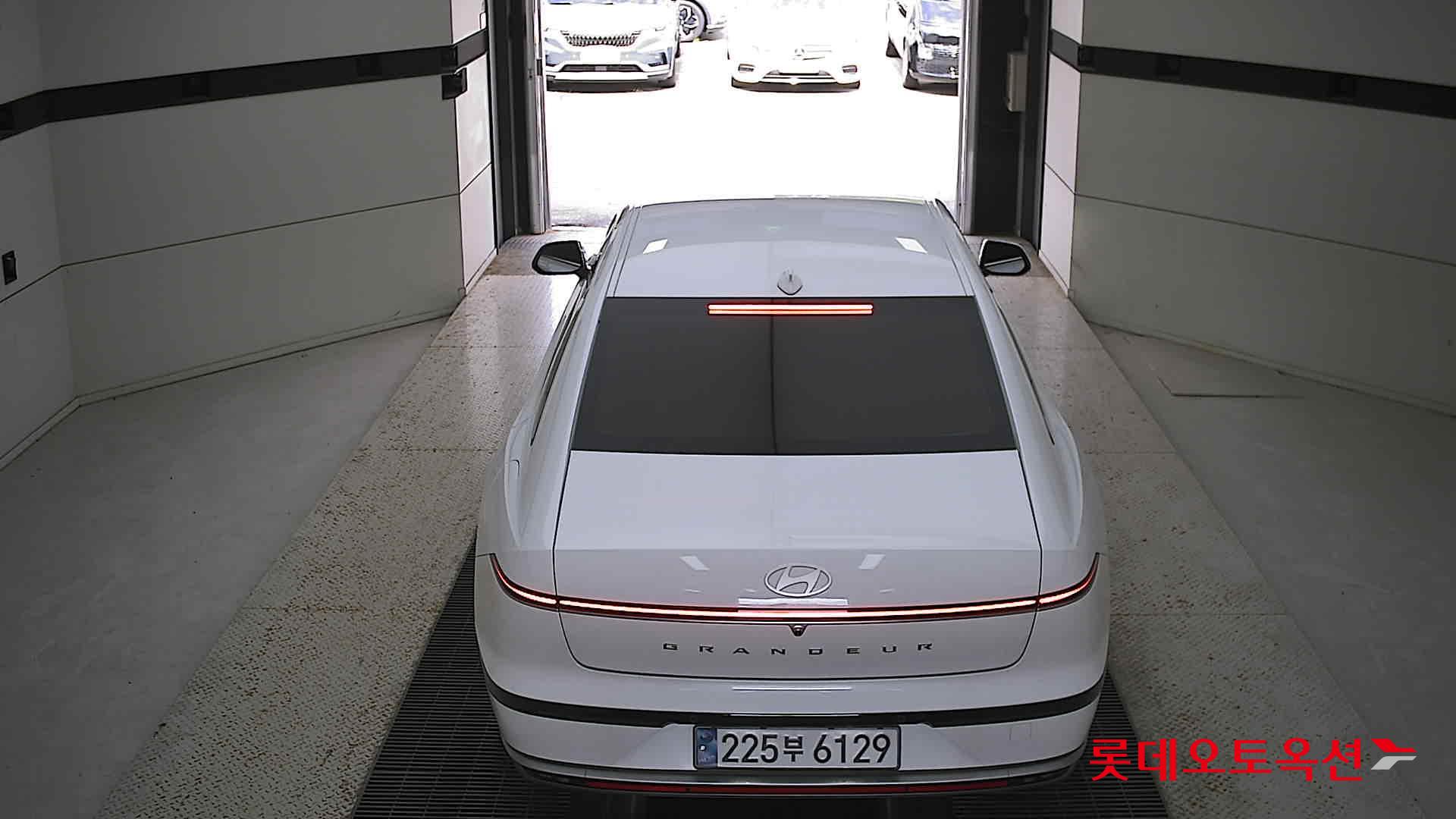 Hyundai Grandeur Hybrid 2025 Белый из Кореи, фото 5