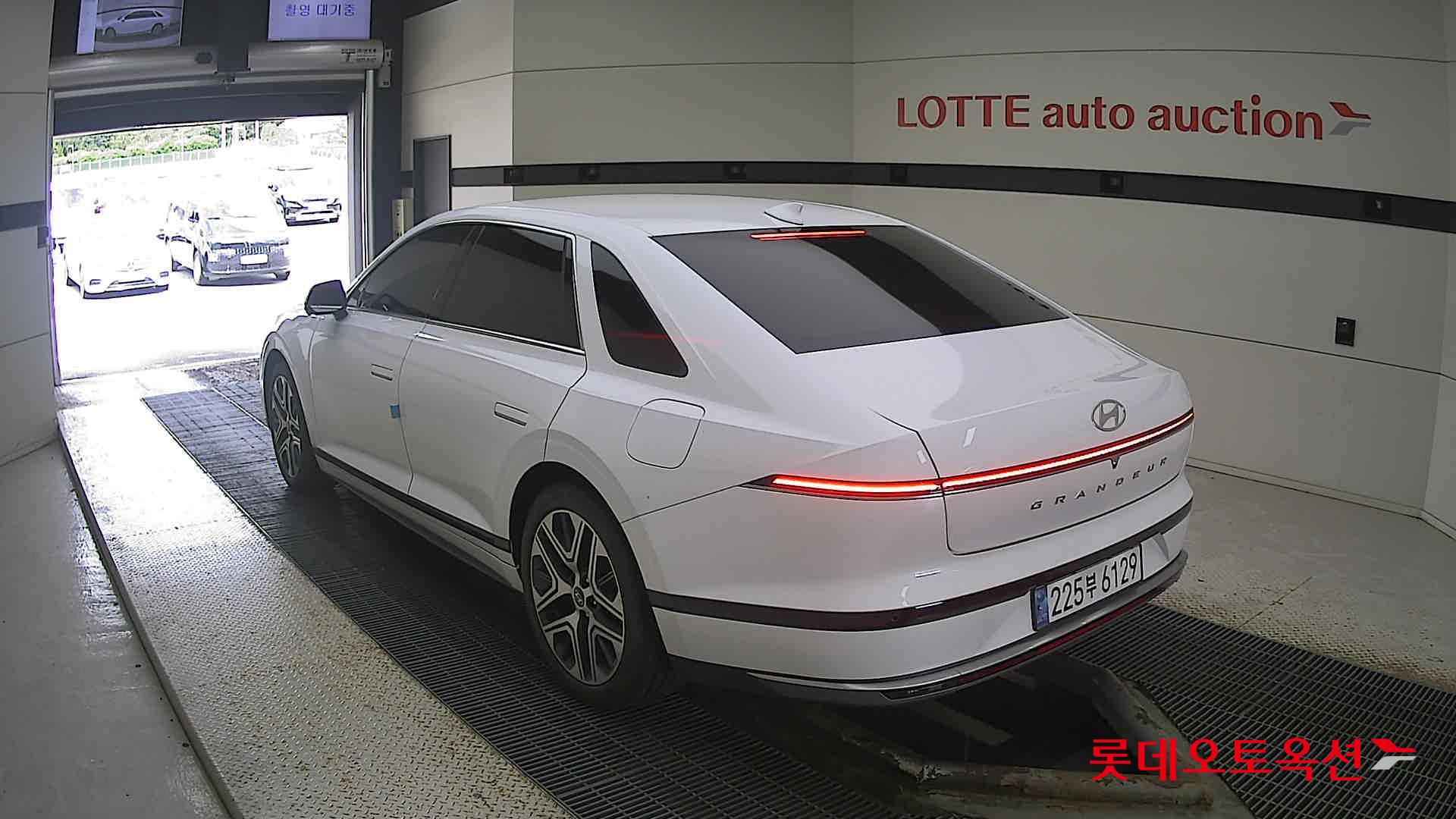 Hyundai Grandeur Hybrid 2025 Белый из Кореи, фото 6