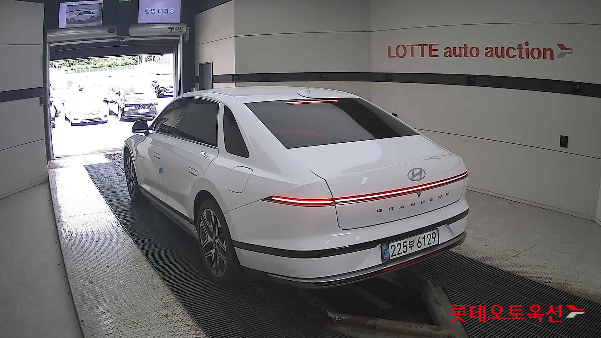 Hyundai Grandeur Hybrid id 3052530 из Кореи 9
