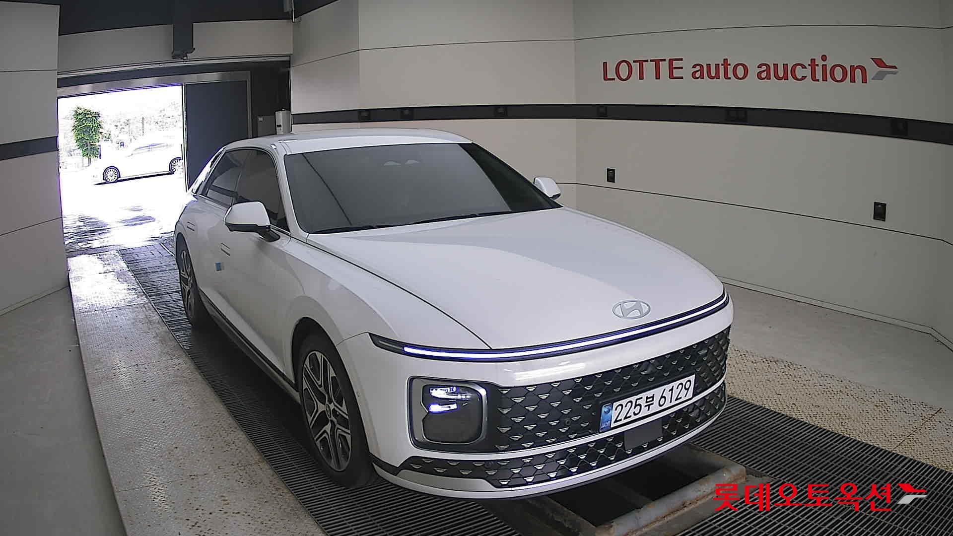 Hyundai Grandeur Hybrid id 3052530 из Кореи 15