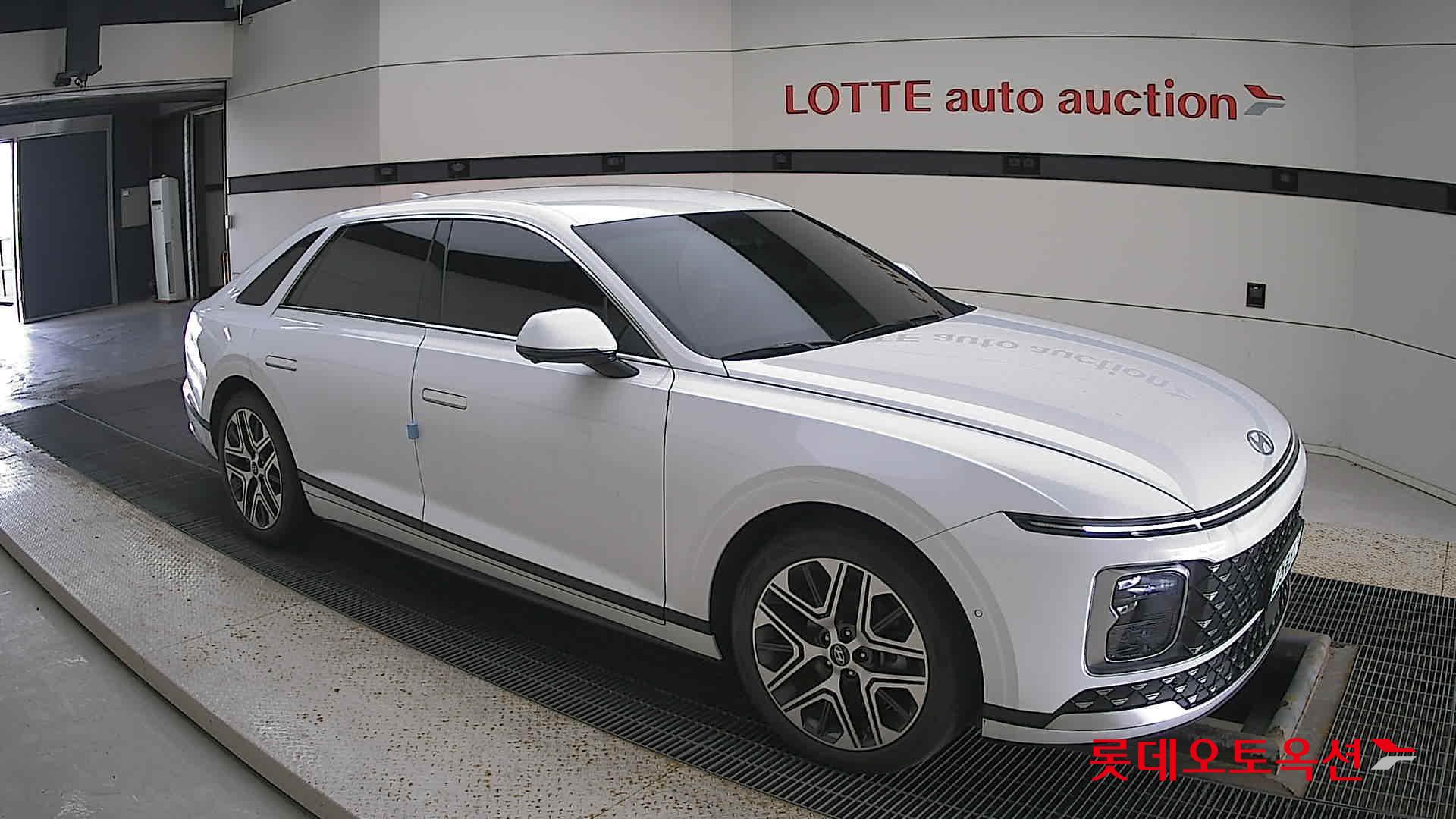 Hyundai Grandeur Hybrid id 3052530 из Кореи 16