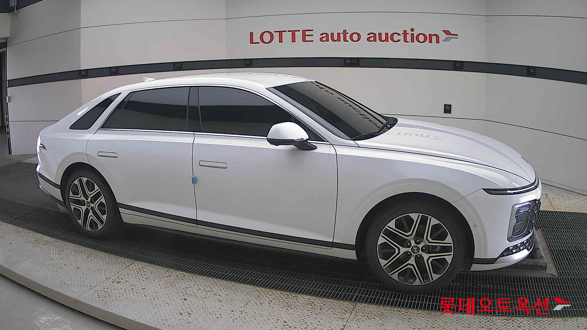 Hyundai Grandeur Hybrid id 3052530 из Кореи 17